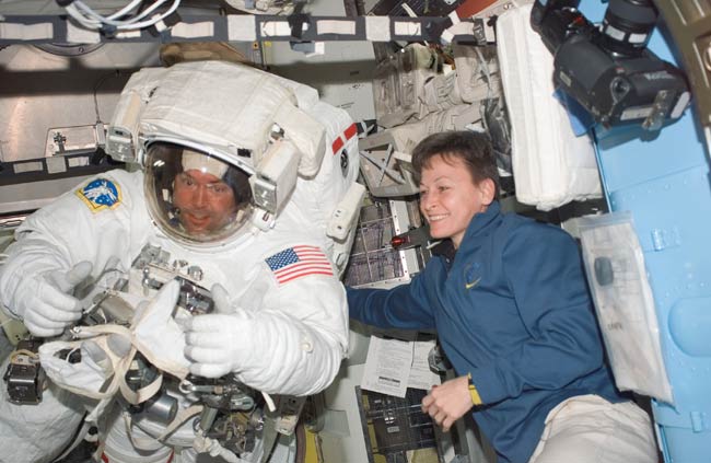 Astronauts to Test Shuttle Heat Shield Fix in Spacewalk